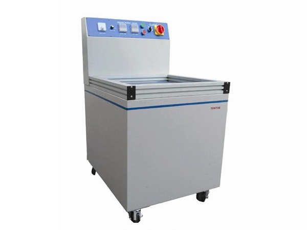 Magnetic polishing machine